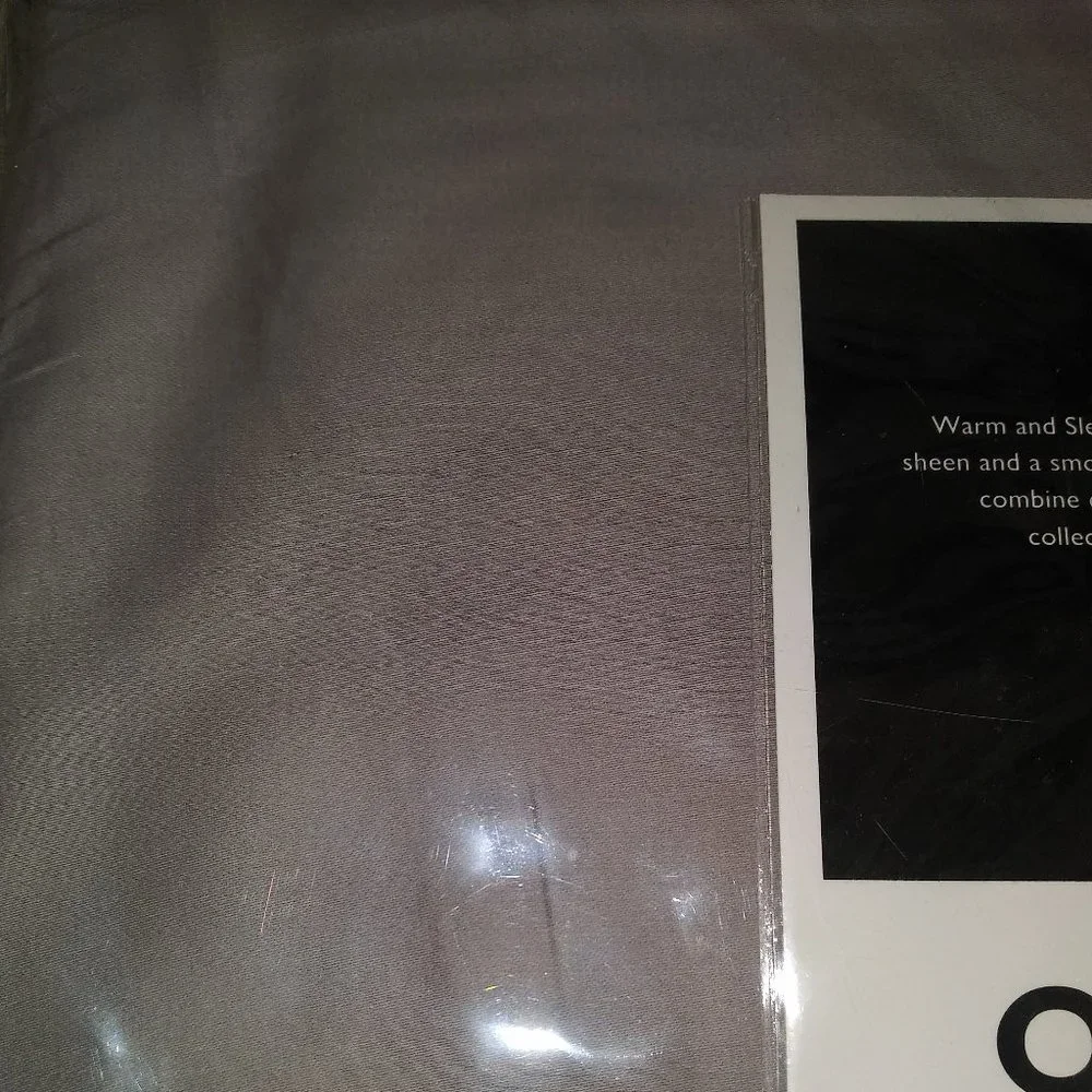 Bloomingdale's Egyptian Cotton Sateen Wrinkle Resistant Queen Sheet Set